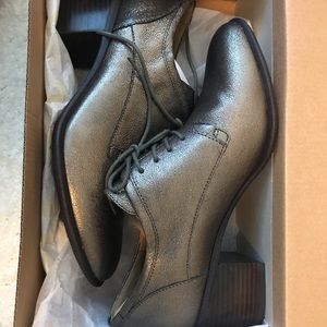 Sofft metallic copper Patience oxfords, size 10